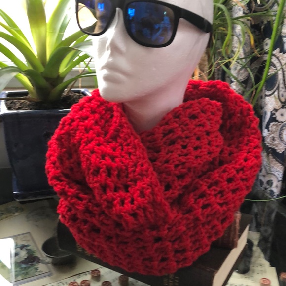 Handmade Infinity Scarf - Picture 3 of 4